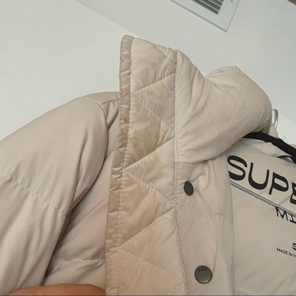 Aritzia Super Puff Mid Length Matte Pearl - Picture 4 of 11